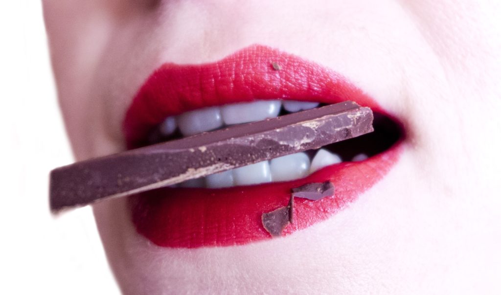 There are many benefits of chewing our food more and are all beneficial to our health. Those benefits are as follows: