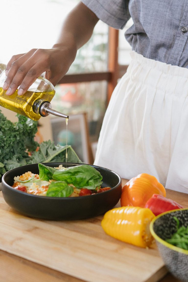 Refined vs. Unrefined Oils and What’s Good to Cook With
